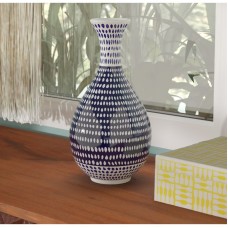 World Menagerie Blue/White Eclectic Ceramic Table Vase WLDM4427